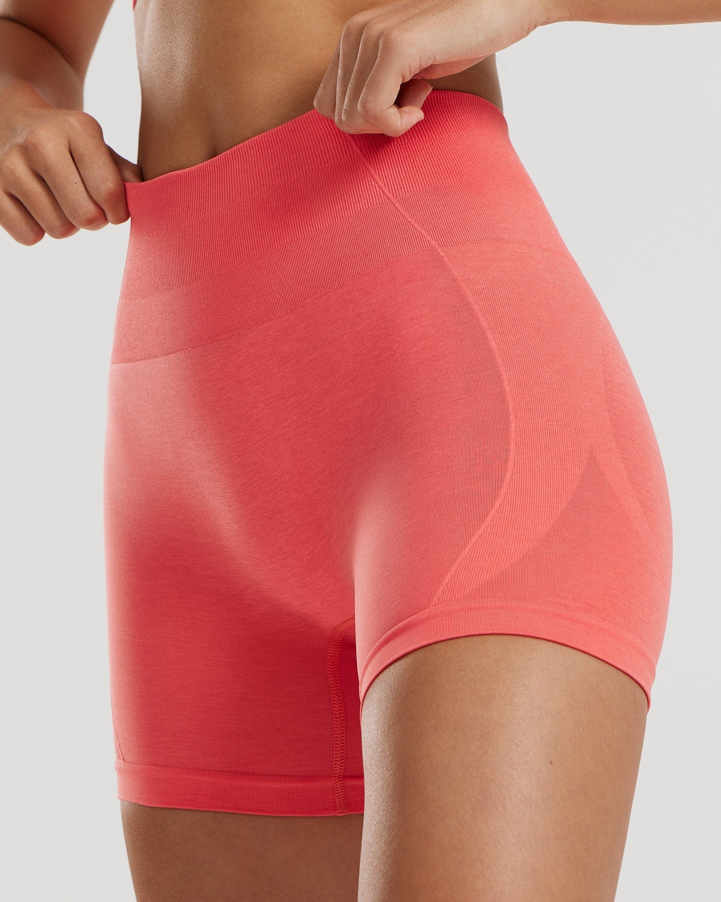 Define 2.0 Seamless Scrunch 4" Shorts | Sunlit Coral