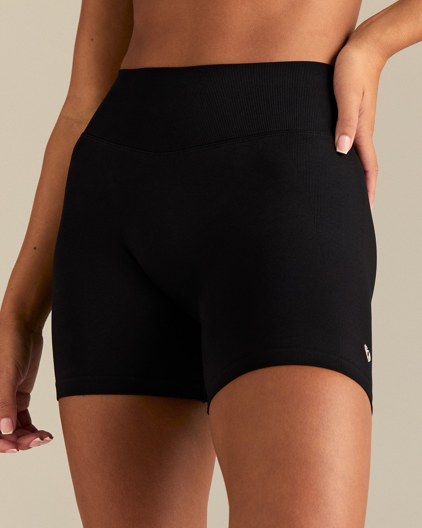 Emphasize 5" Shorts | Black