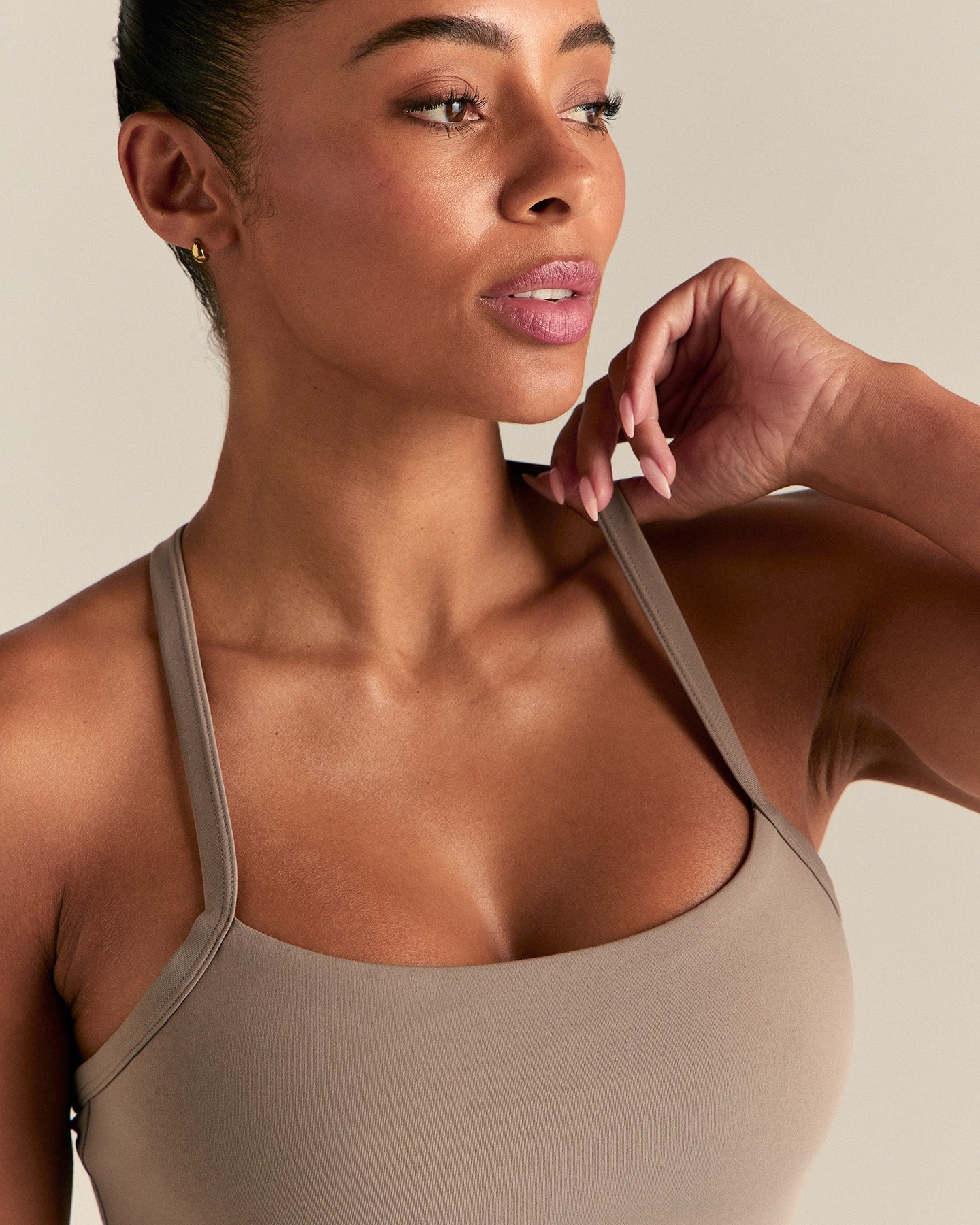 Essential Built-In Bra Crop Tank Top | Taupe Grey