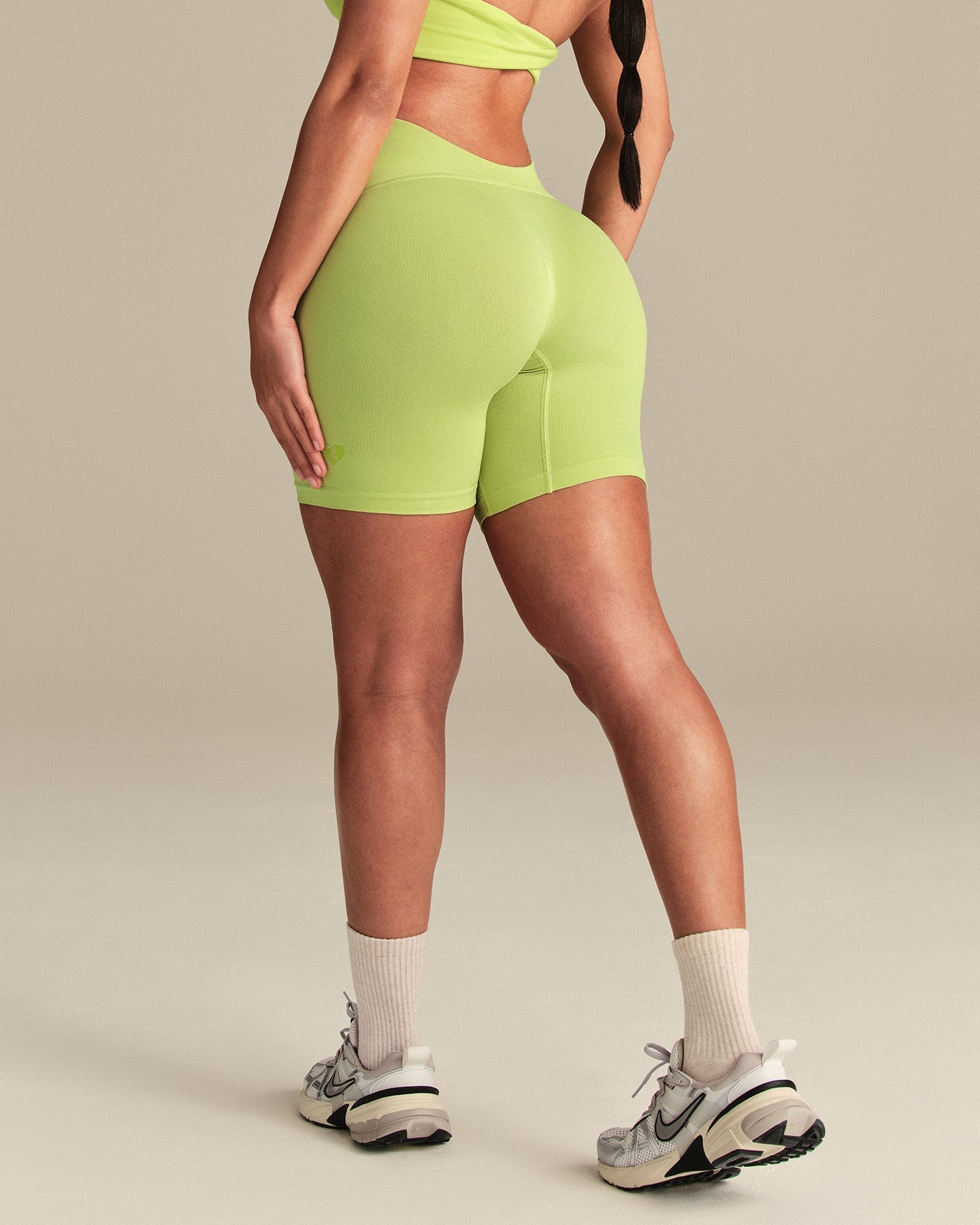 Define 2.0 Seamless Low Back Shorts | Lime Punch