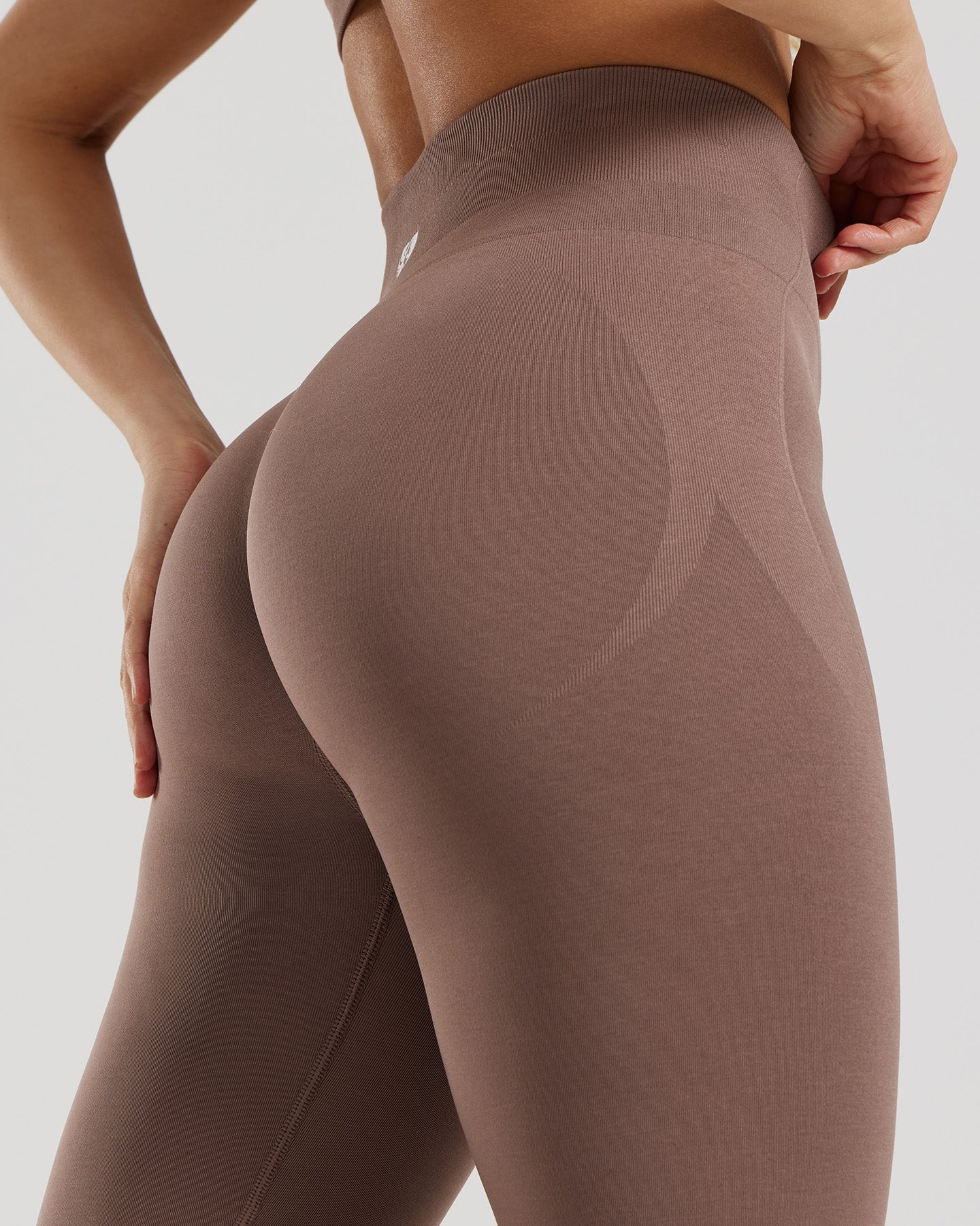Define 2.0 Seamless Scrunch Leggings | Mocha